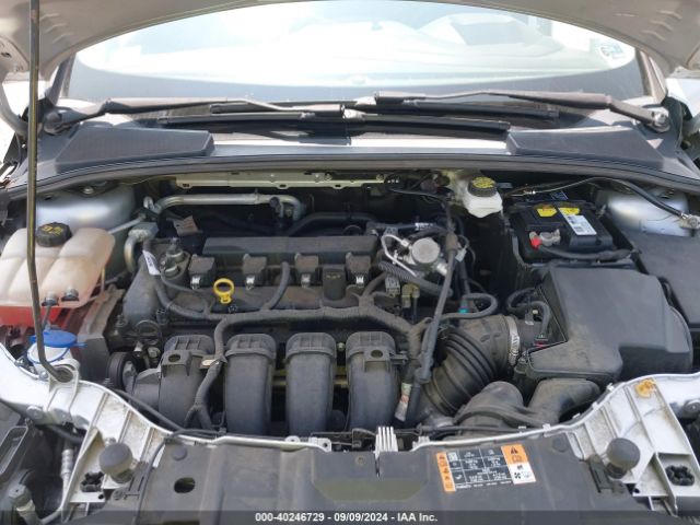 1FADP3F21JL202441 Ford FOCUS SE