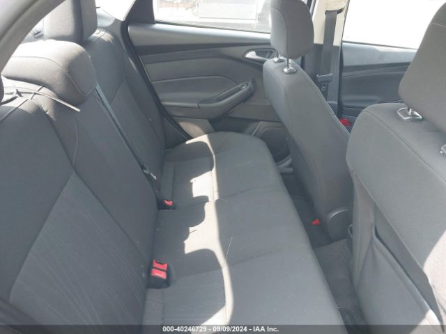 1FADP3F21JL202441 Ford FOCUS SE