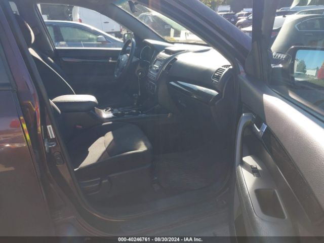 5XYKTCA66FG637269 KIA SORENTO LX