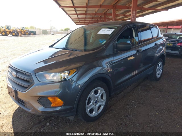 Ford ESCAPE S 2018 1FMCU0F71JUB84196 Image 2