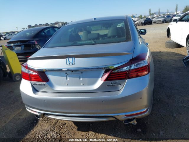 1HGCR3F93HA028151 Honda Accord Touring V6