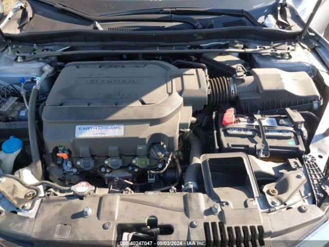 1HGCR3F93HA028151 Honda Accord Touring V6