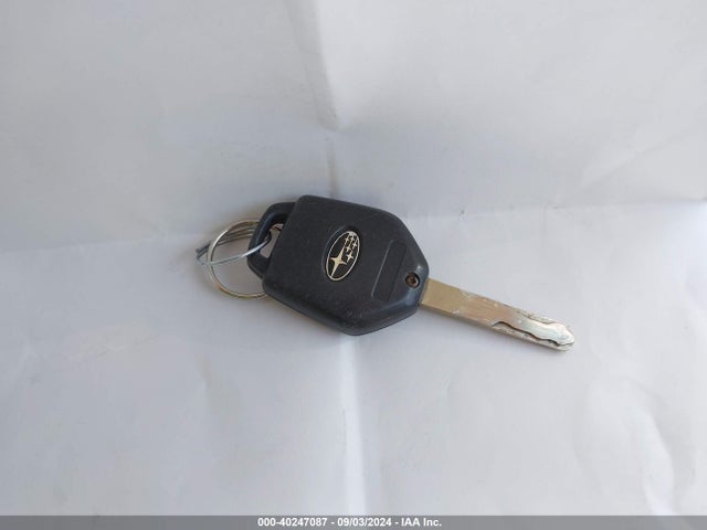 2013 Subaru Outback 2.5i Premium მანქანა იყიდება აუქციონზე, vin: 4S4BRBCC7D3299132, აუქციონის ნომერი: 40247087