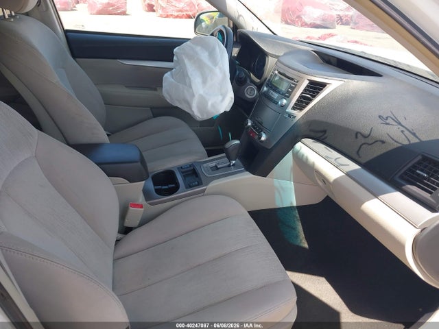 2013 Subaru Outback 2.5i Premium მანქანა იყიდება აუქციონზე, vin: 4S4BRBCC7D3299132, აუქციონის ნომერი: 40247087