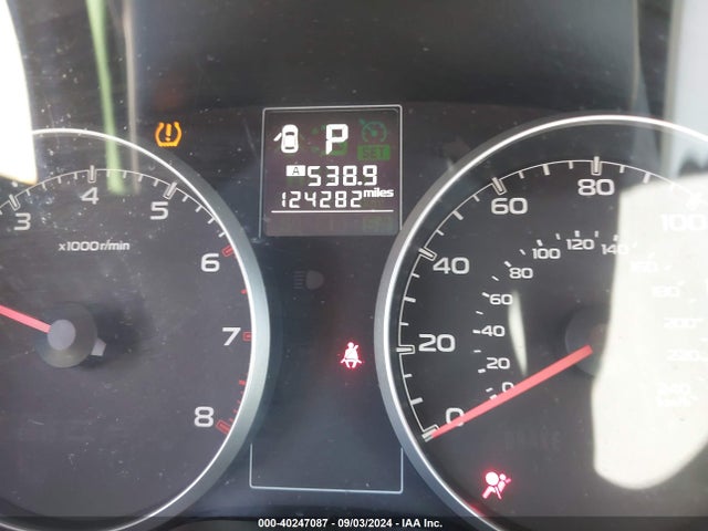 2013 Subaru Outback 2.5i Premium მანქანა იყიდება აუქციონზე, vin: 4S4BRBCC7D3299132, აუქციონის ნომერი: 40247087