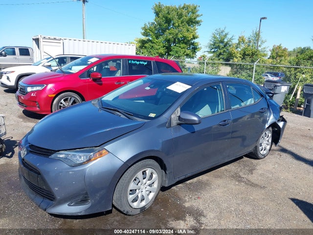 Toyota COROLLA LE 2017 5YFBURHE3HP719052 Image 2