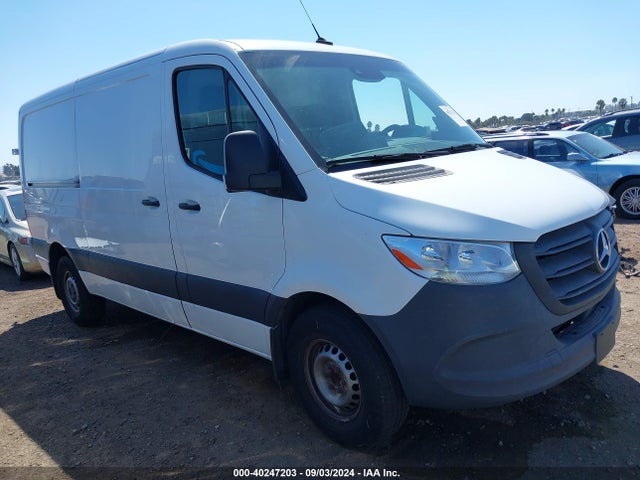 W1Y4DBHY2NT084500 Mercedes-Benz Sprinter 2500 Standard Roof I4 Diesel