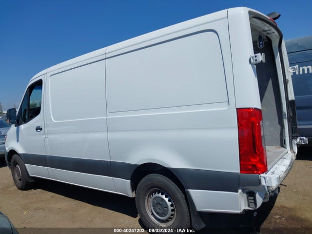 W1Y4DBHY2NT084500 Mercedes-Benz Sprinter 2500 Standard Roof I4 Diesel