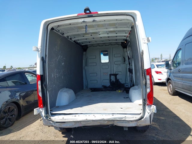 W1Y4DBHY2NT084500 Mercedes-Benz Sprinter 2500 Standard Roof I4 Diesel