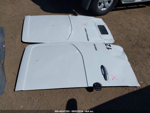 W1Y4DBHY2NT084500 Mercedes-Benz Sprinter 2500 Standard Roof I4 Diesel