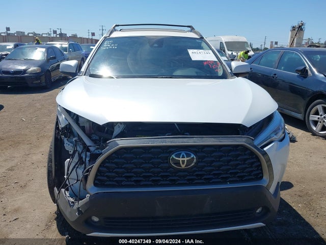 Toyota Corolla Cross Xle 2022 7MUDAAAG2NV027016 Image 13