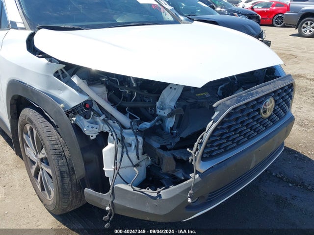 Toyota Corolla Cross Xle 2022 7MUDAAAG2NV027016 Image 6