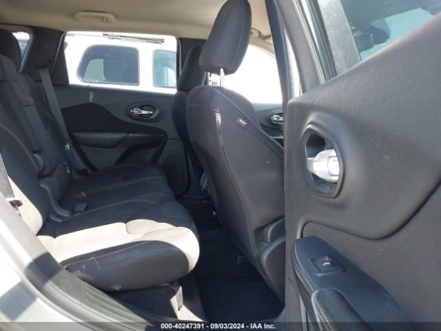 1C4PJLCB6GW229722 Jeep Cherokee Altitude