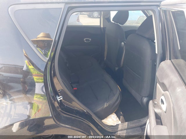 KIA SOUL + 2016 KNDJP3A5XG7269085 Image 8