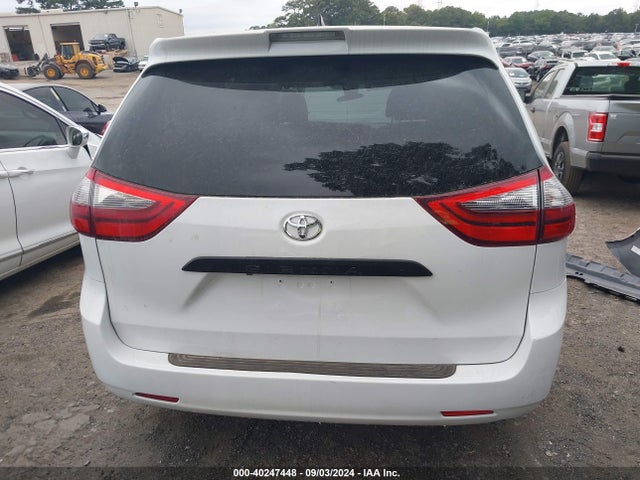 Toyota Sienna L 2020 5TDZZ3DC7LS032058 Image 17