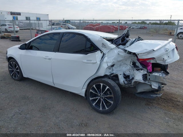Toyota COROLLA SE 2017 5YFBURHE9HP613527 Image 3