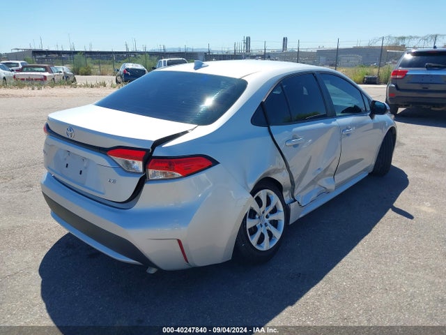Toyota COROLLA LE 2020 5YFEPRAE5LP055036 Image 4