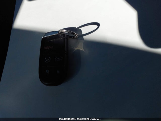 1C3CCCBBXFN554828 Chrysler 200 S