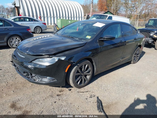 Chrysler 200 S 2015 1C3CCCBBXFN554828 Image 2