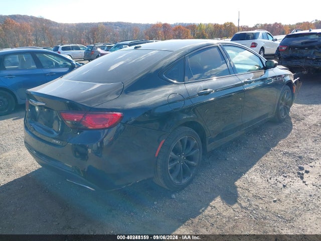 Chrysler 200 S 2015 1C3CCCBBXFN554828 Image 4