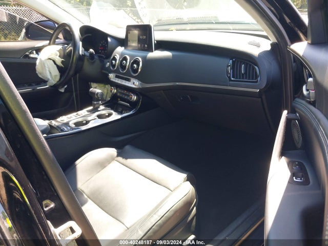 KIA Stinger Premium 2018 KNAE25LA0J6012386 Image 5