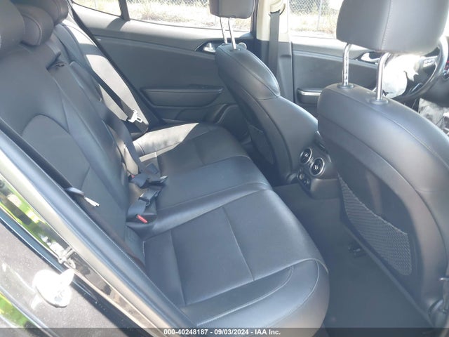 KIA Stinger Premium 2018 KNAE25LA0J6012386 Image 8