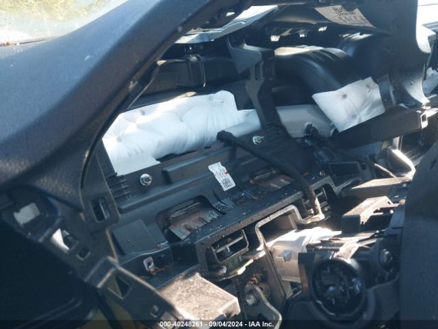 KNDEU2AA3M7172176 KIA SELTOS S