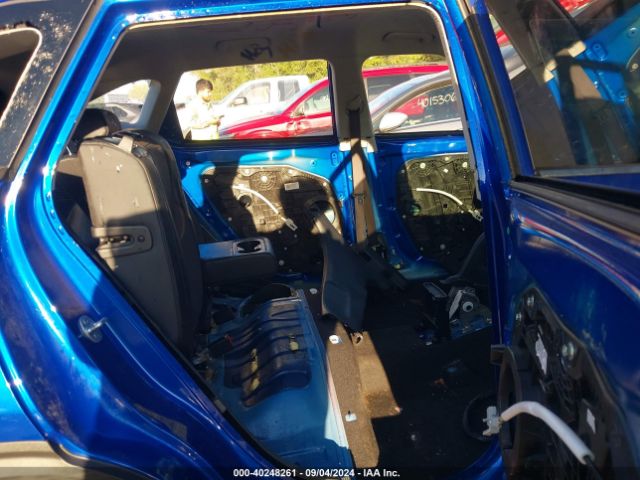 KNDEU2AA3M7172176 KIA SELTOS S