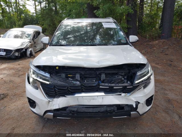 KNDERCAA8R7508810 KIA SELTOS EX