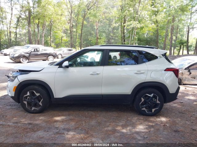 KNDERCAA8R7508810 KIA SELTOS EX