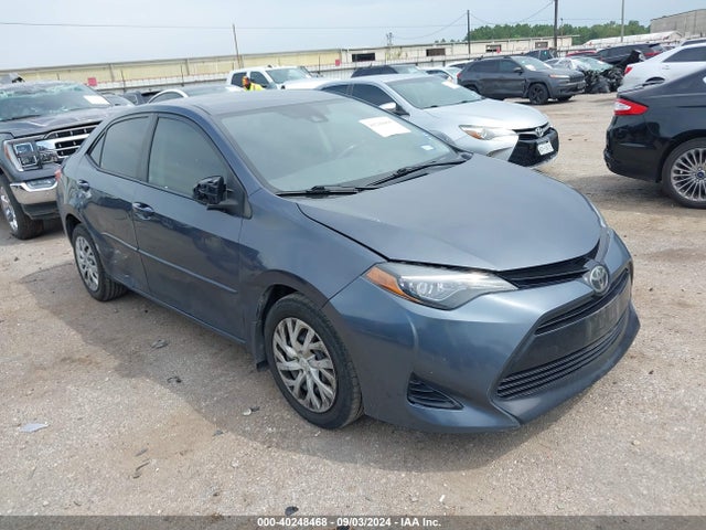 Toyota COROLLA LE 2018 5YFBURHE1JP753402 главное изображение