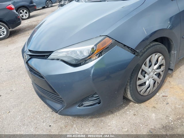 Toyota COROLLA LE 2018 5YFBURHE1JP753402 Image 6