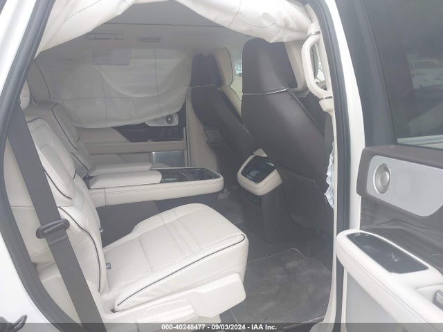 5LMJJ2TG7REL10726 Lincoln Navigator Black Label