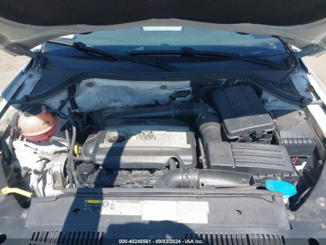 WVGBV7AXXFW606311 Volkswagen TIGUAN SE