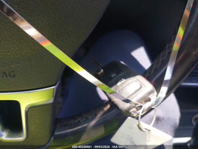 WVGBV7AXXFW606311 Volkswagen TIGUAN SE