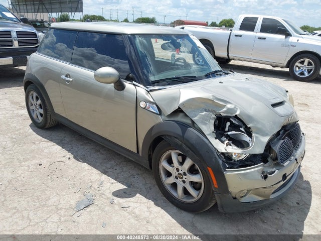 2009 MINI COOPER S WMWMF73579TW83534 Photo 0