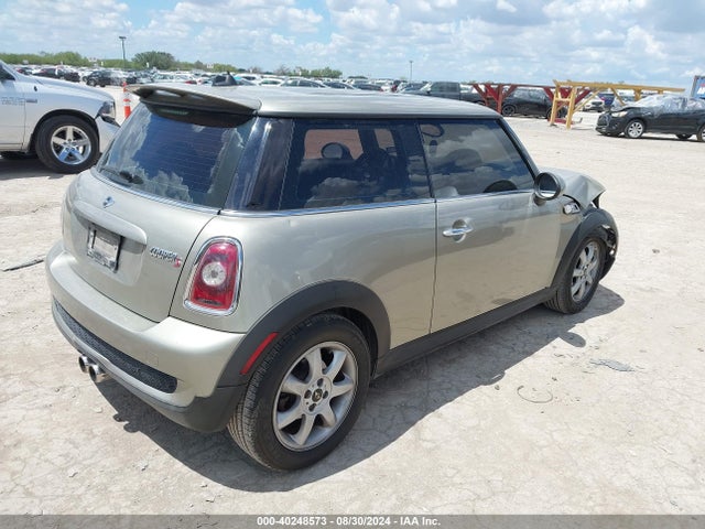 2009 MINI COOPER S WMWMF73579TW83534 Photo 3