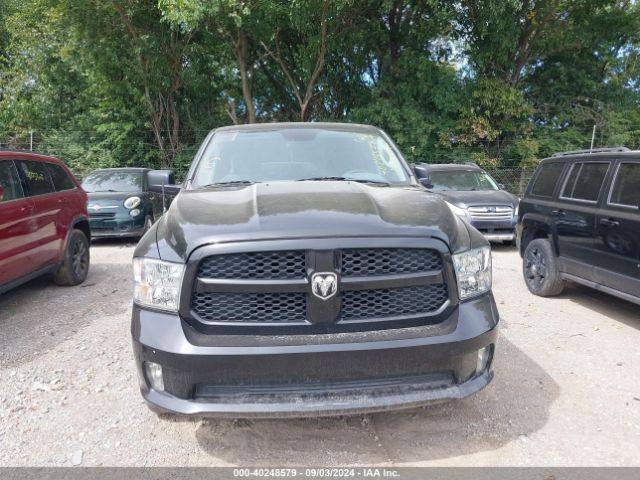 1C6RR7FT7HS633206 RAM 1500 Express Quad Cab 4x4 6'4 Box
