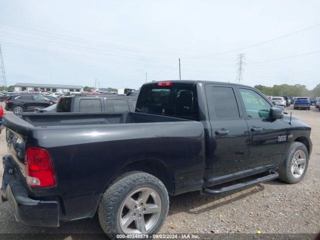 1C6RR7FT7HS633206 RAM 1500 Express Quad Cab 4x4 6'4 Box