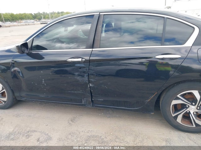 Honda ACCORD LX 2017 1HGCR2F32HA258723 Image 13