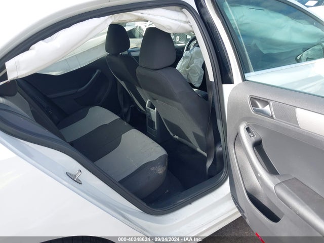 3VW2B7AJ8HM375689 Volkswagen Jetta 1.4t S