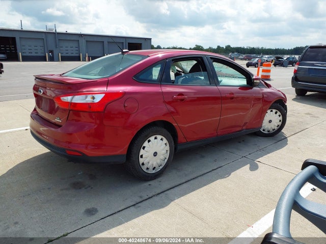 Ford FOCUS SE 2014 1FADP3F2XEL183040 Image 4