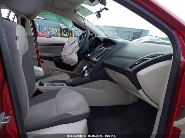 Ford FOCUS SE 2014 1FADP3F2XEL183040 Image 5