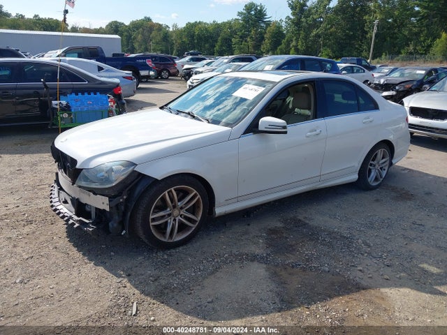 WDDGF8AB7ER311655 Mercedes-Benz C 300 Luxury 4matic/sport 4matic