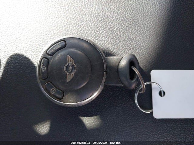 2011 MINI COOPER S WMWSV3C50BTY12478 Photo 10