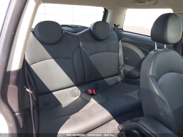 2011 MINI COOPER S WMWSV3C50BTY12478 Photo 7
