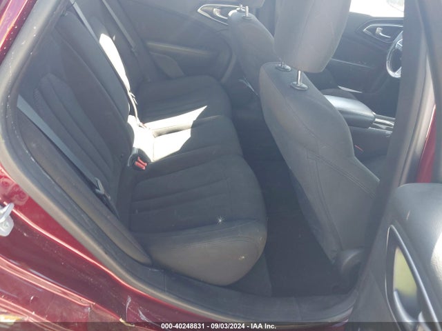 Chrysler 200 Limited 2015 1C3CCCAG0FN685084 Image 8