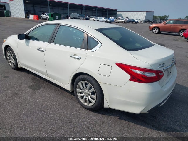 Nissan Altima 2.5 S 2017 1N4AL3AP3HC256190 Image 3