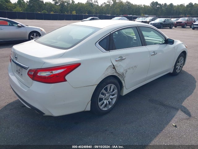 Nissan Altima 2.5 S 2017 1N4AL3AP3HC256190 Image 4