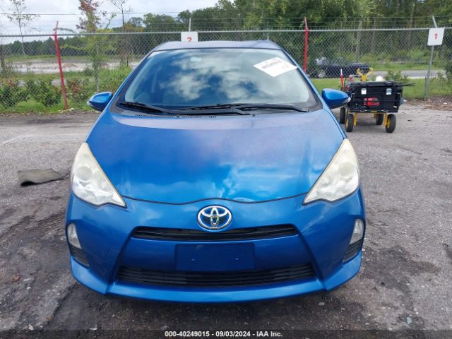JTDKDTB34E1074237 Toyota Prius C One